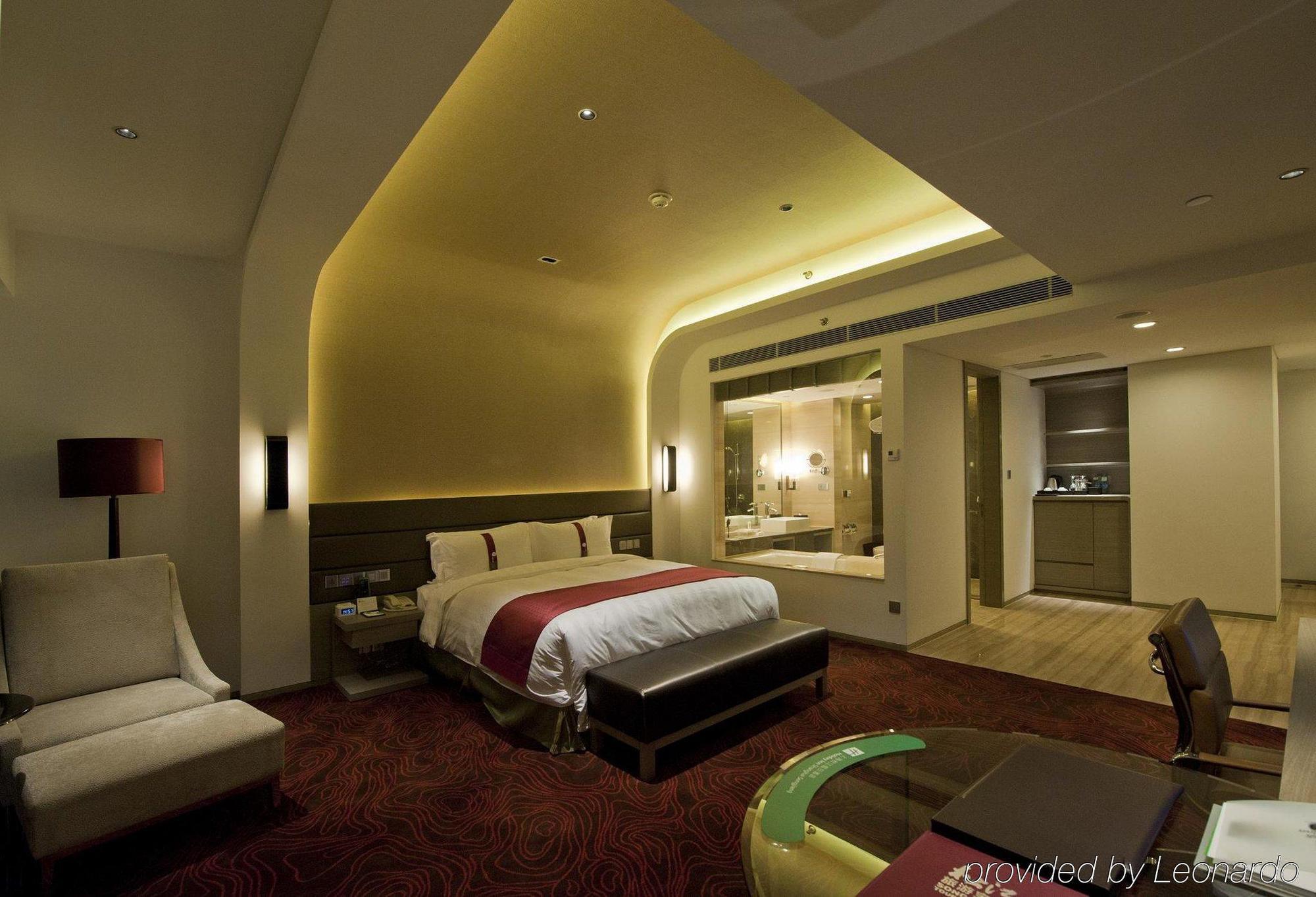 Holiday Inn Shanghai Songjiang, An Ihg Hotel - Miaoqian Street Room photo